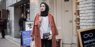 Gaya Foto Aesthetic Hijab Selfie Kekinian